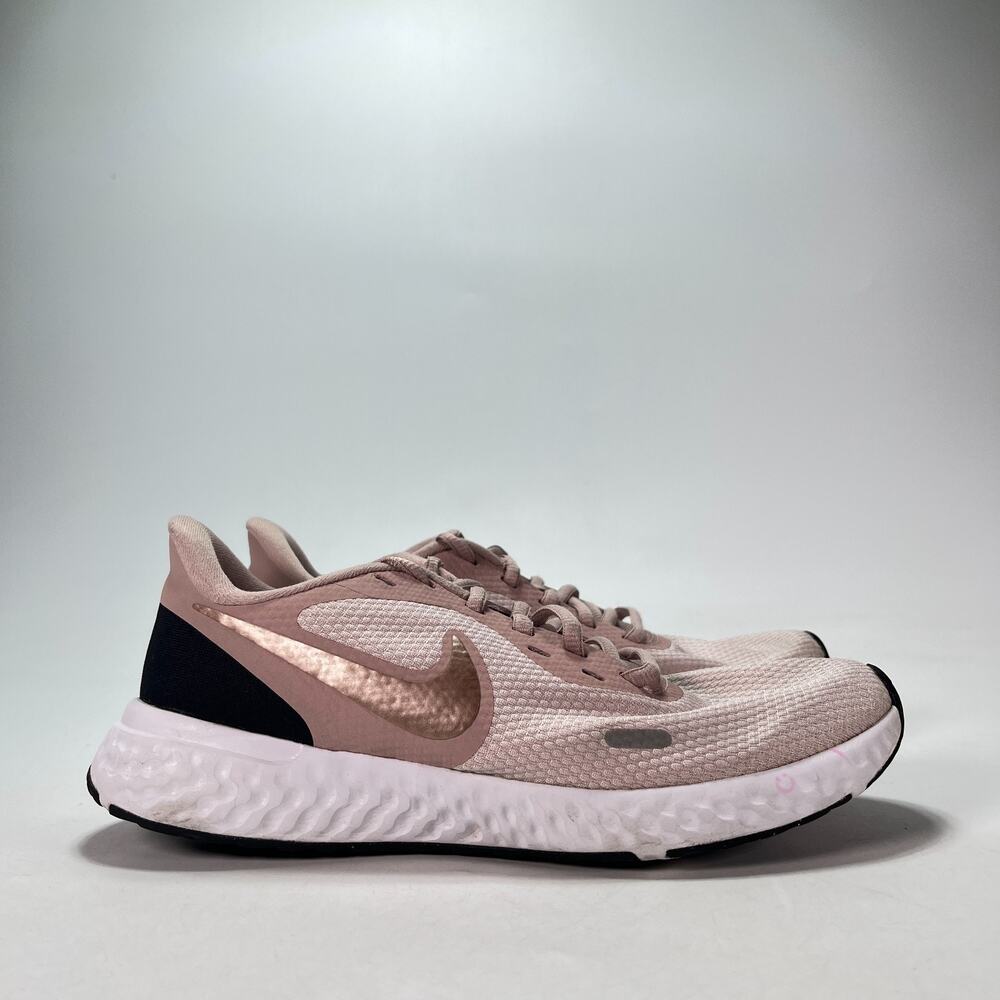 Nike Revolution 5 Barely Rose Road Running Shoes BQ3207-600 Women's Size 7.5